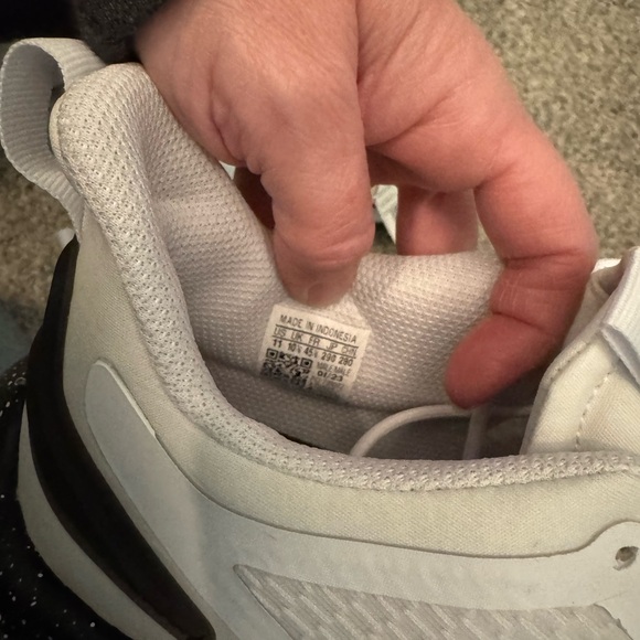 New Adidas Alphabounce+ Bounce Mens Running Shoes Sz 11 White Black Sneakers - Picture 9 of 14